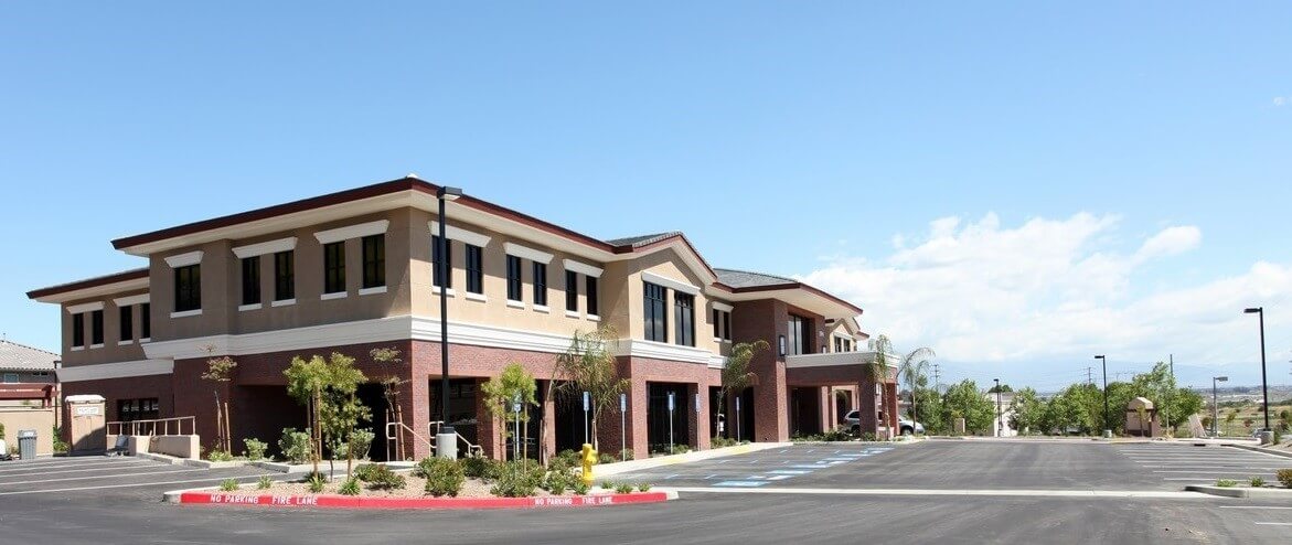 Chino Hills Country Club Medical and Dental Plaza Available Office Space - Facade